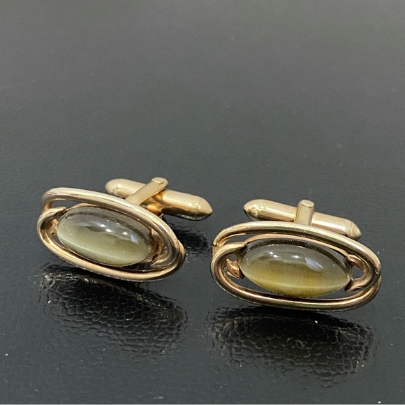 Vintage SWANK Olive Green Cats Eye Oval Gold-tone Cuff Links - Picture 5 of 12